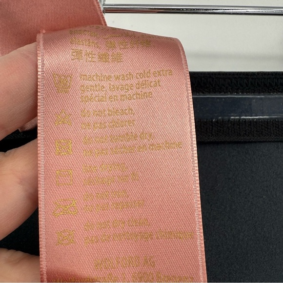 AMINA MUADDI X WOLFORD Latex Stirrup Legging Pant in Black Size US 6 - Picture 14 of 16